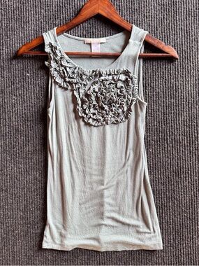 Design History Vintage Sleeveless Ruffle Tank Top Light Sage Woman’s Size XS